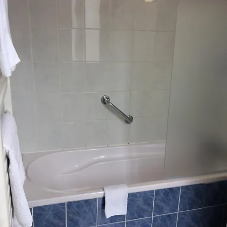 מלון Bristol קרקסון