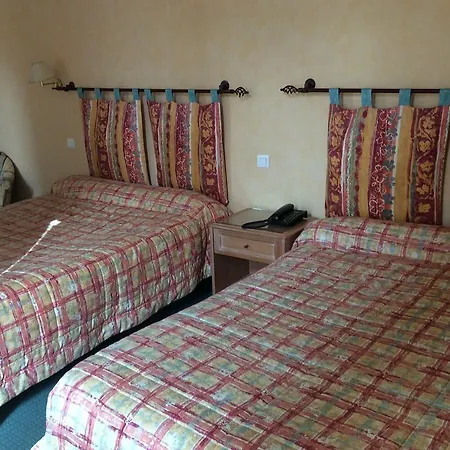 מלון Bristol קרקסון