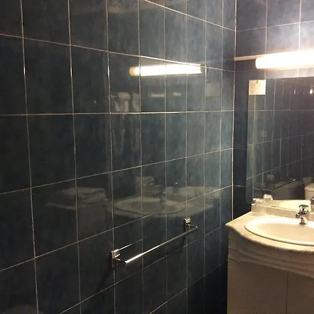 Ξενοδοχείο Bristol 3*